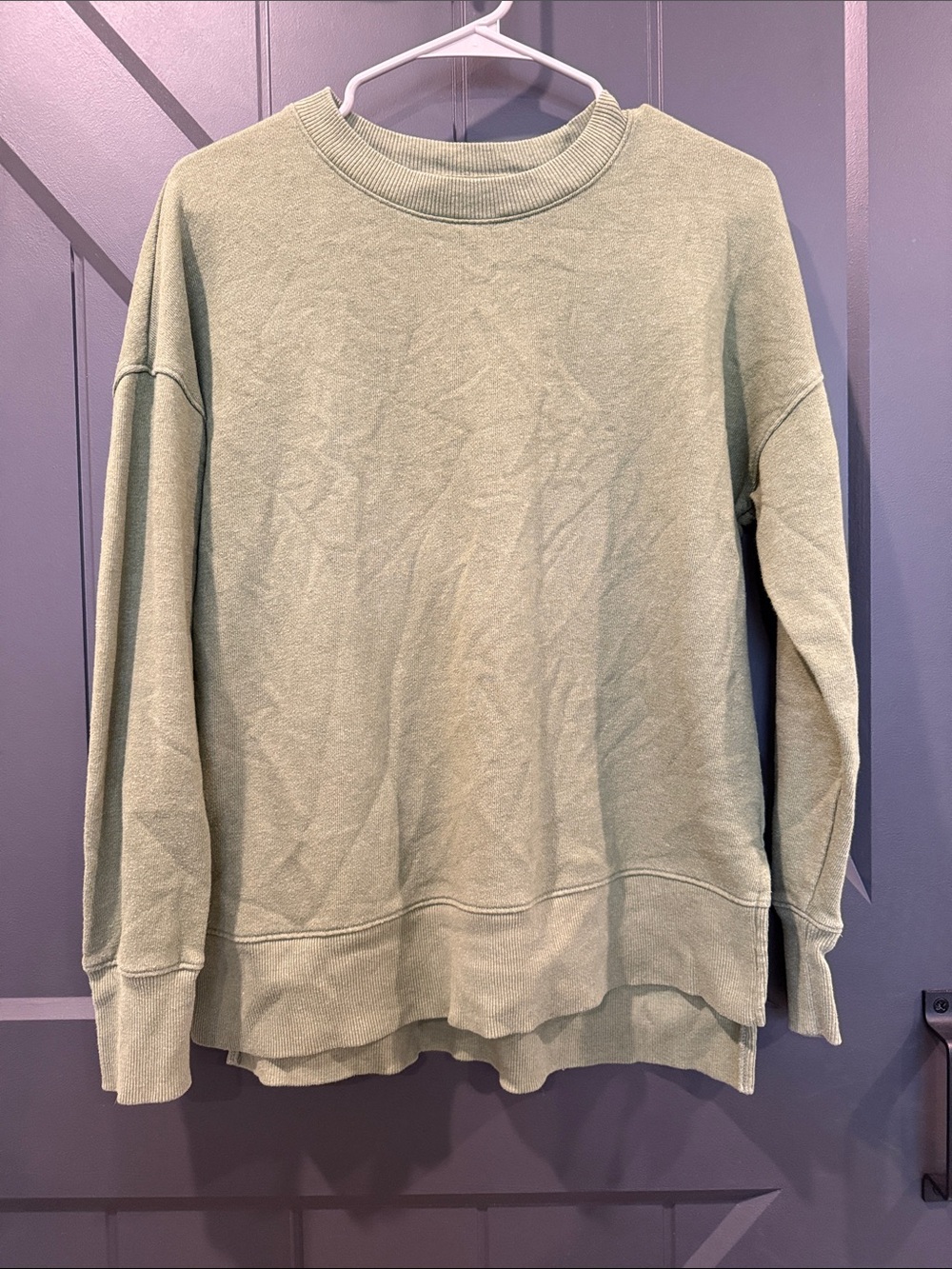 Time and Tru Sage Green Crewneck Sweatshirt